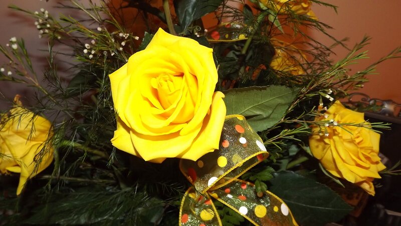 Yellow Rose Bouquet — Calm, Photograph, Green Leaves
