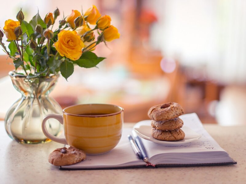 Yellow Roses and Cookies — Calm