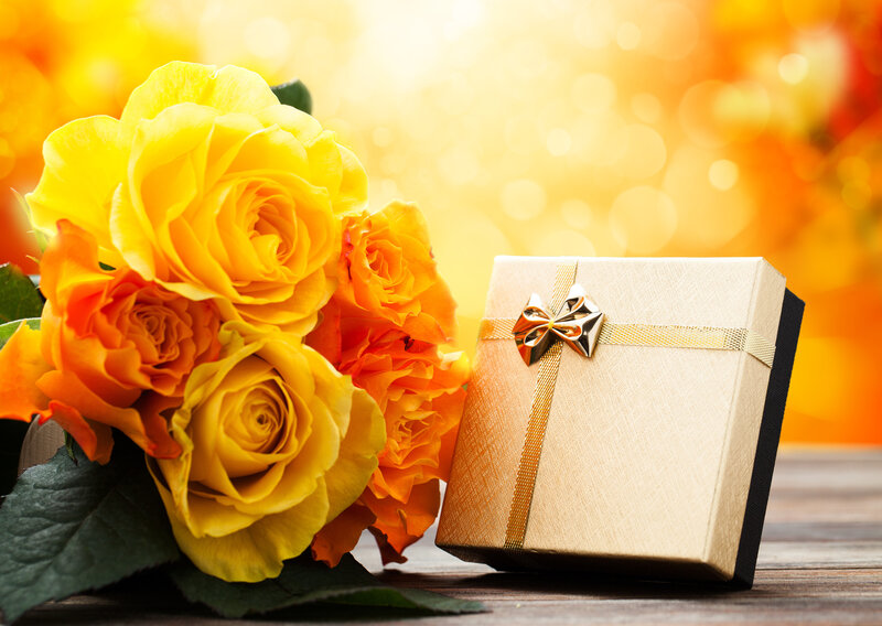 Yellow Roses and Gift Box — Warm, Autumn