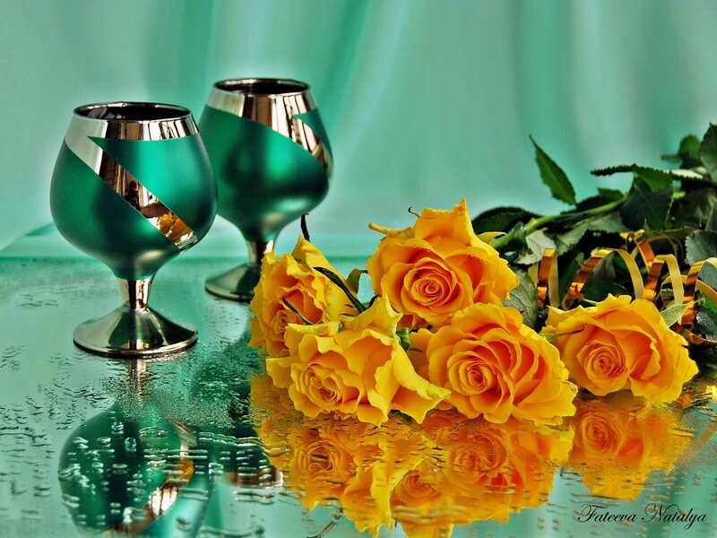 Yellow Roses and Green Glasses — Serene