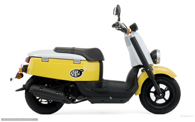 Yellow Scooter — Neutral, Photograph, Seat, Headlight