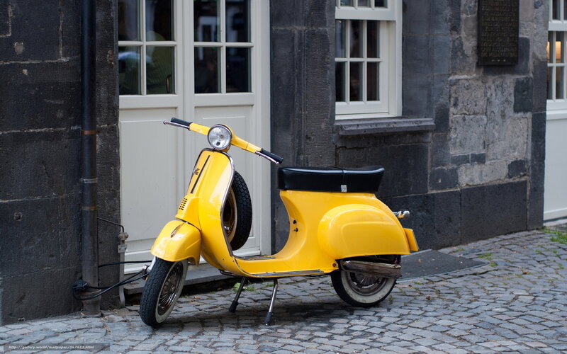 Yellow Scooter Parked — Calm