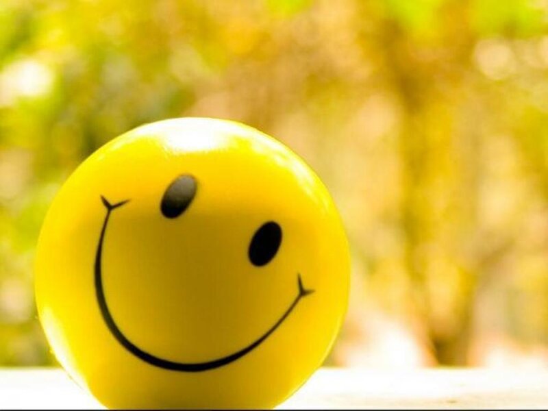 Yellow Smiley Ball — Bright