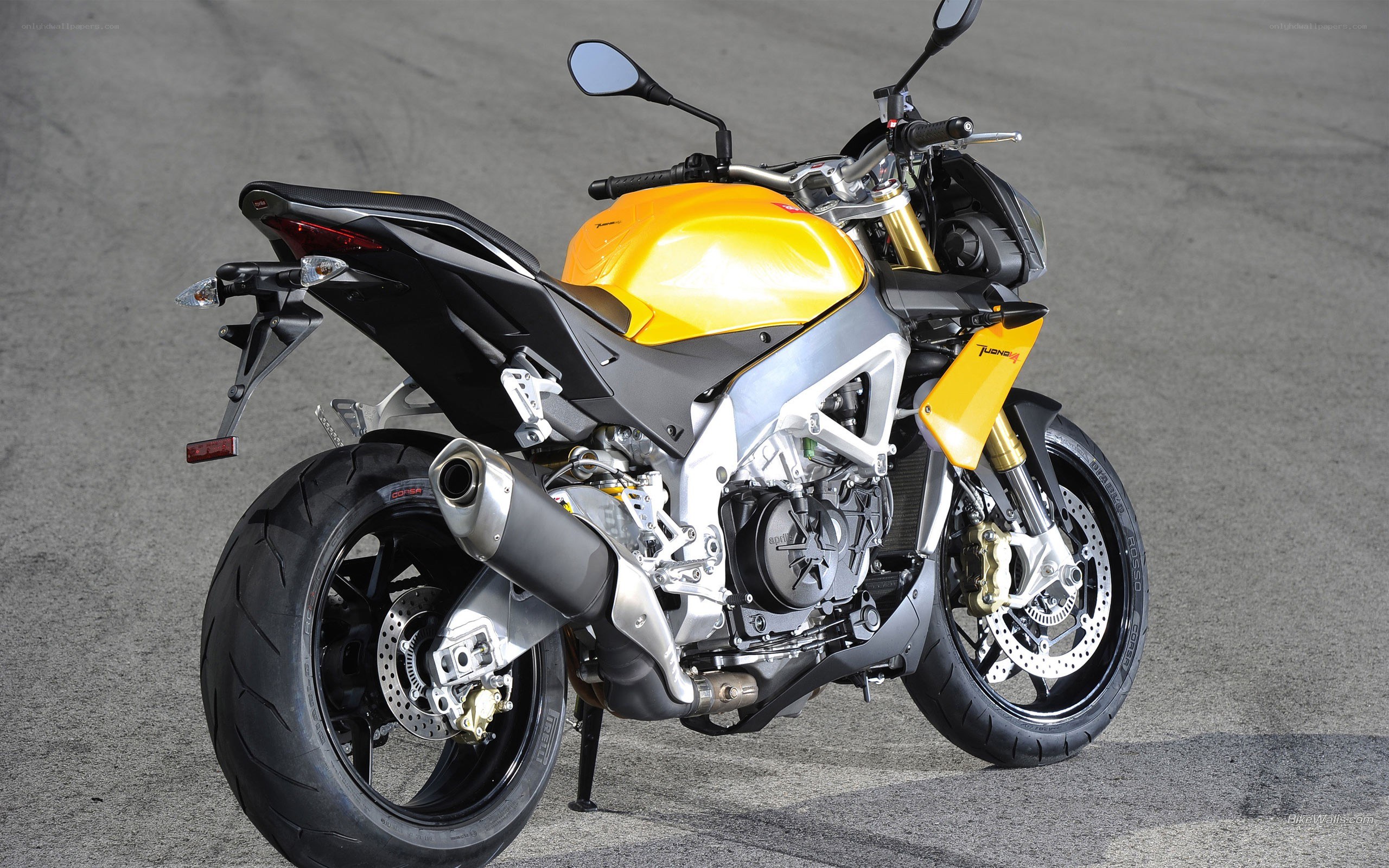 yellow sport motorcycle