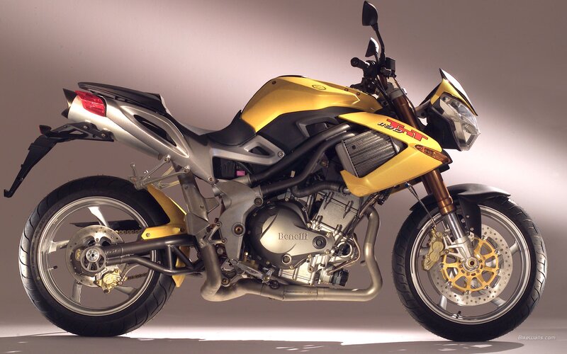 yellow sport motorcycle