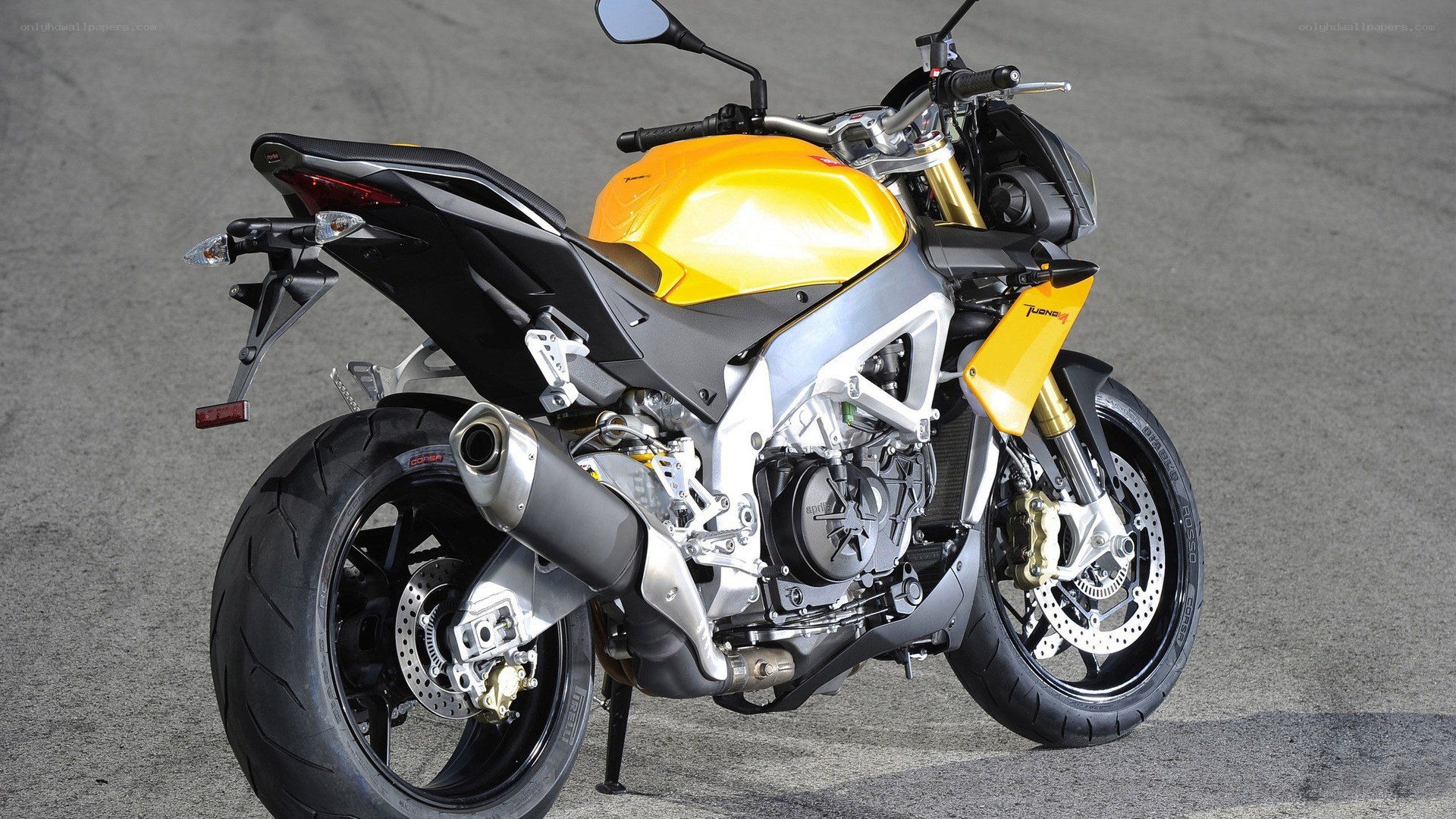 yellow sport motorcycle