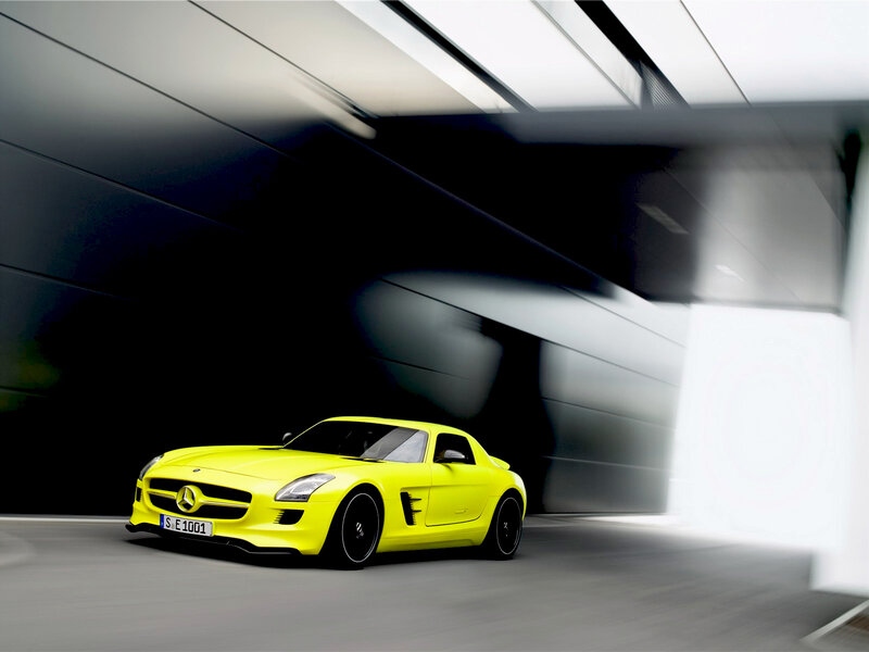 Yellow Sports Car — Dynamic, Photograph