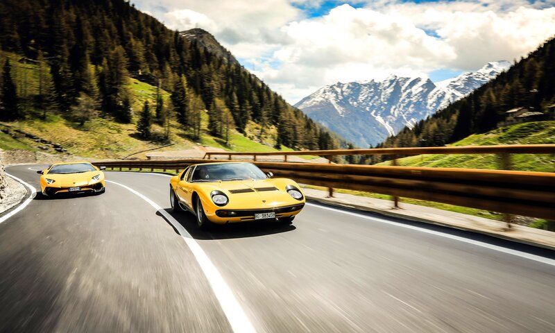Yellow Sports Cars — Dynamic