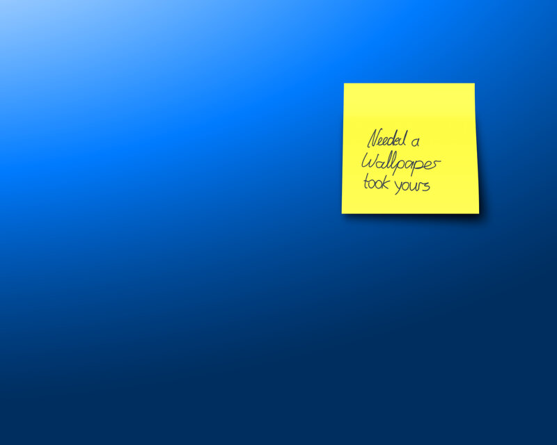 yellow sticky note on blue