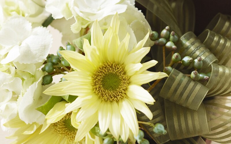 Yellow Sunflower Bouquet — Calm, Photograph