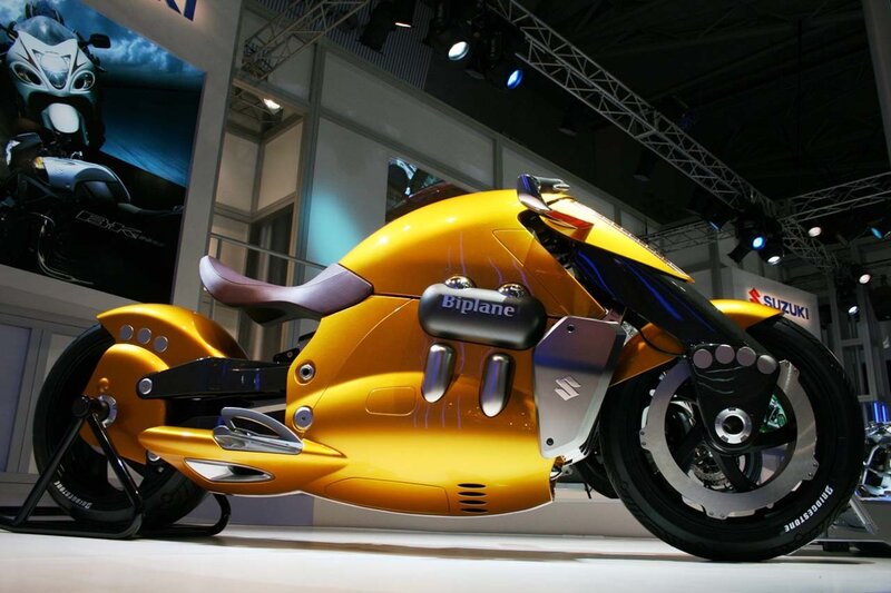Yellow Suzuki Concept Motorcycle — Dramatic