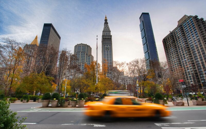 Yellow Taxi in City — Urban