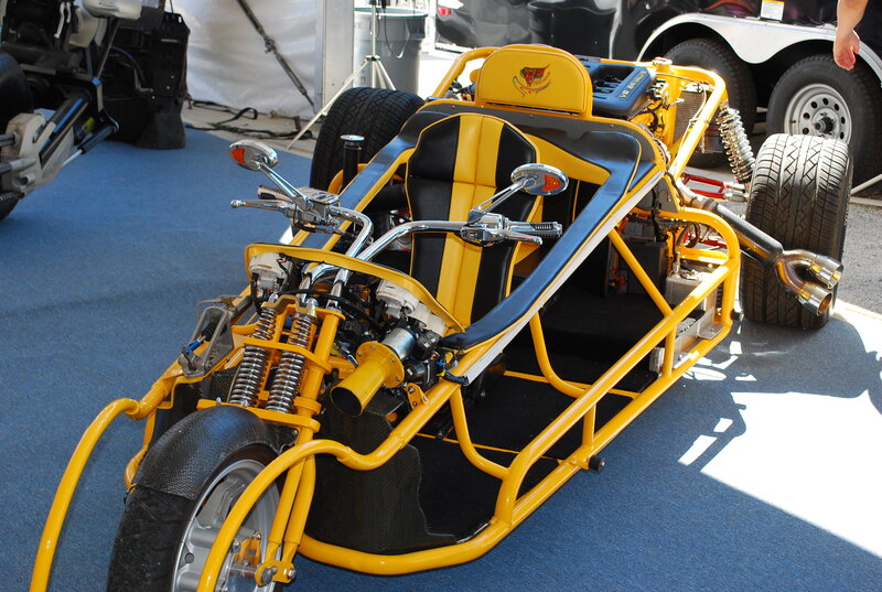 Yellow Three-wheeled Vehicle — Neutral
