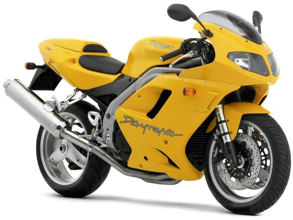 yellow triumph daytona motorcycle