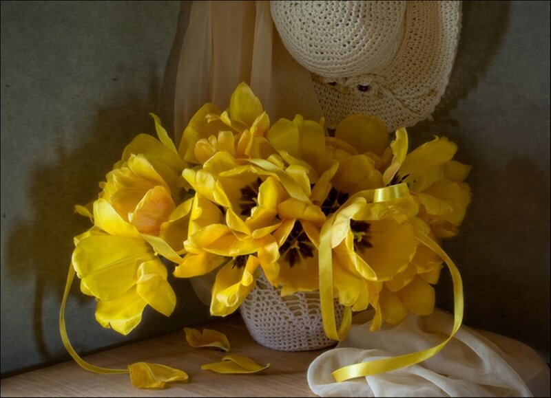 Yellow Tulips in Basket — Calm, Photograph, Hat