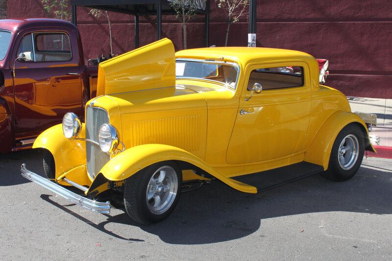 Yellow Vintage Car — Bright