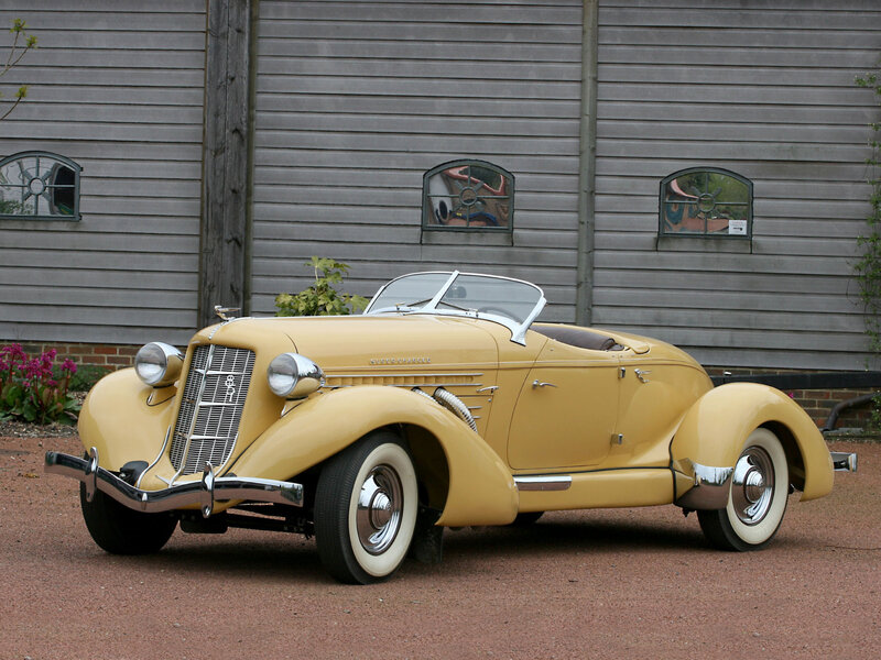 Yellow Vintage Car — Calm, Afternoon, Photograph, Building