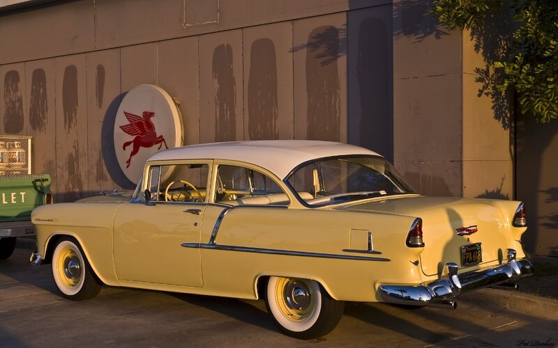 Yellow Vintage Car — Dramatic, Sunset