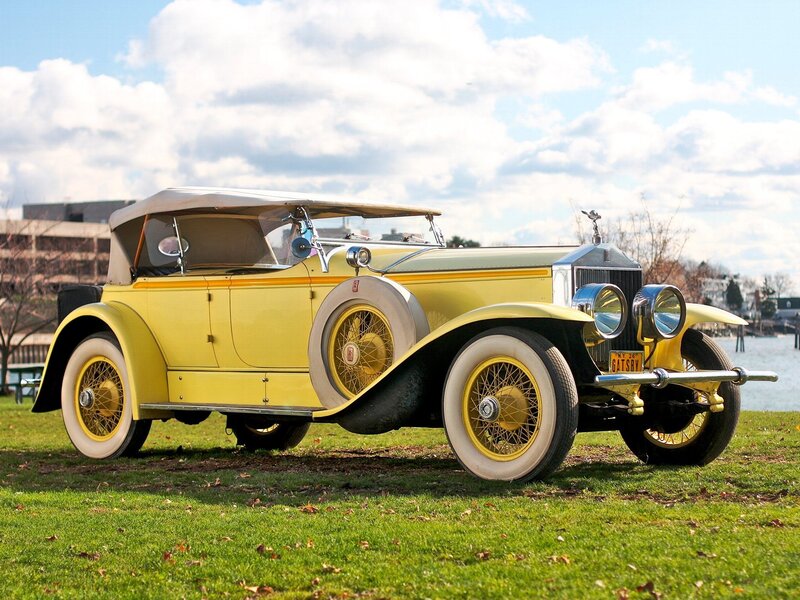 Yellow Vintage Car — Serene, Afternoon