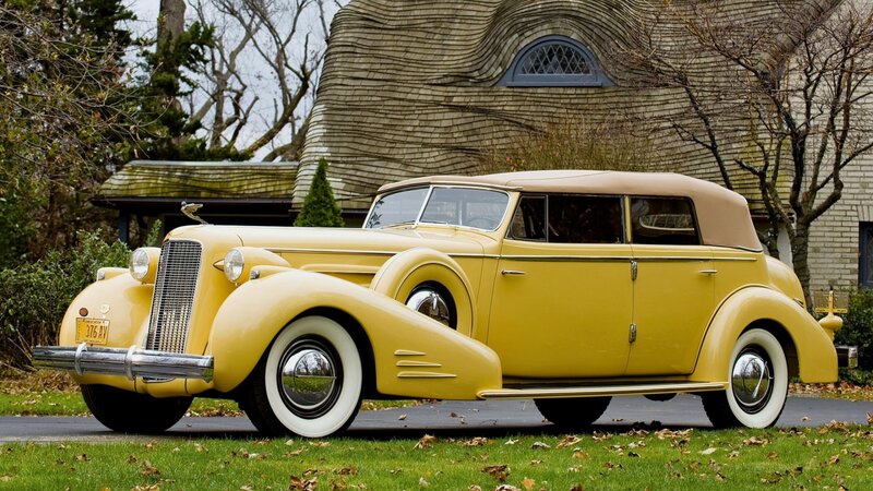 Yellow Vintage Car — Serene, Autumn, Photograph, House