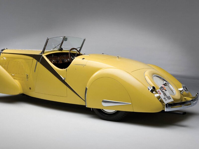 Yellow Vintage Race Car — Neutral