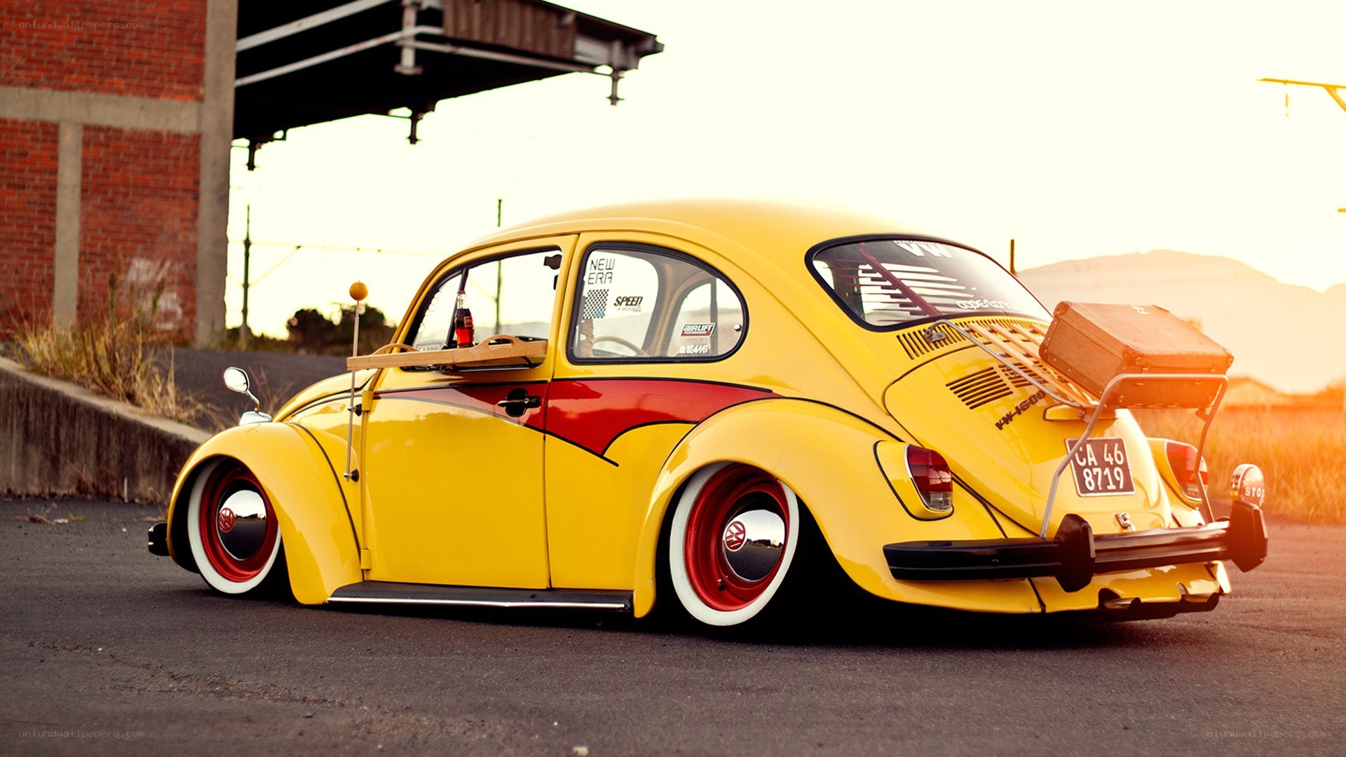 yellow volkswagen beetle car