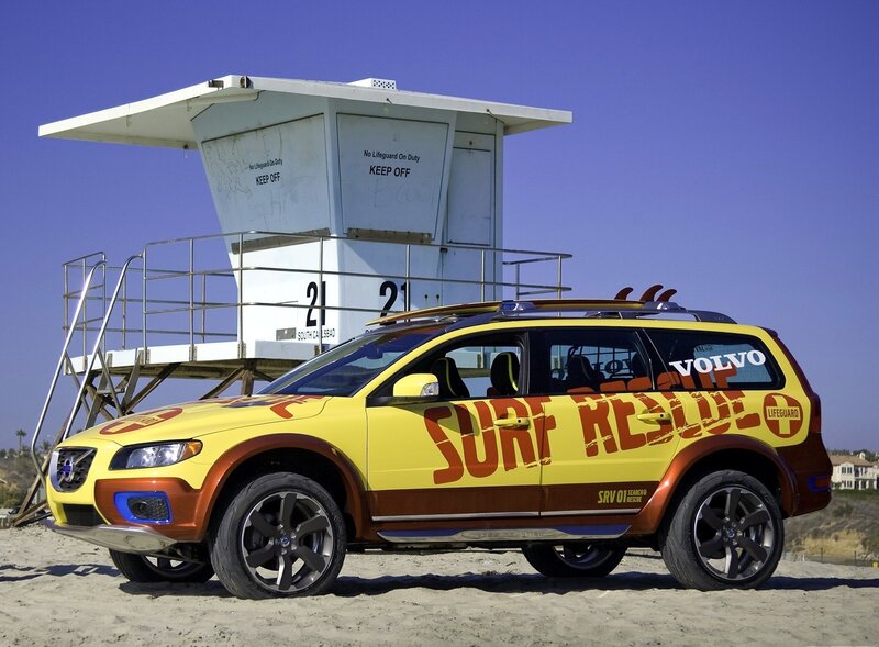 Yellow Volvo SUV — Bright, Afternoon