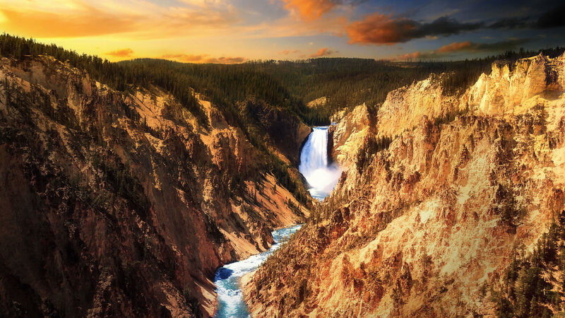Yellowstone Canyon at Sunset