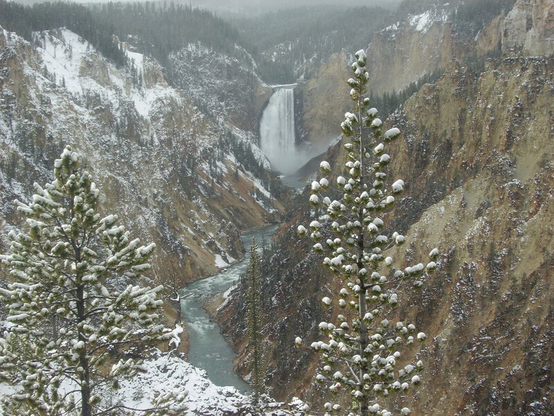 Yellowstone Waterfall — Brown, Cold