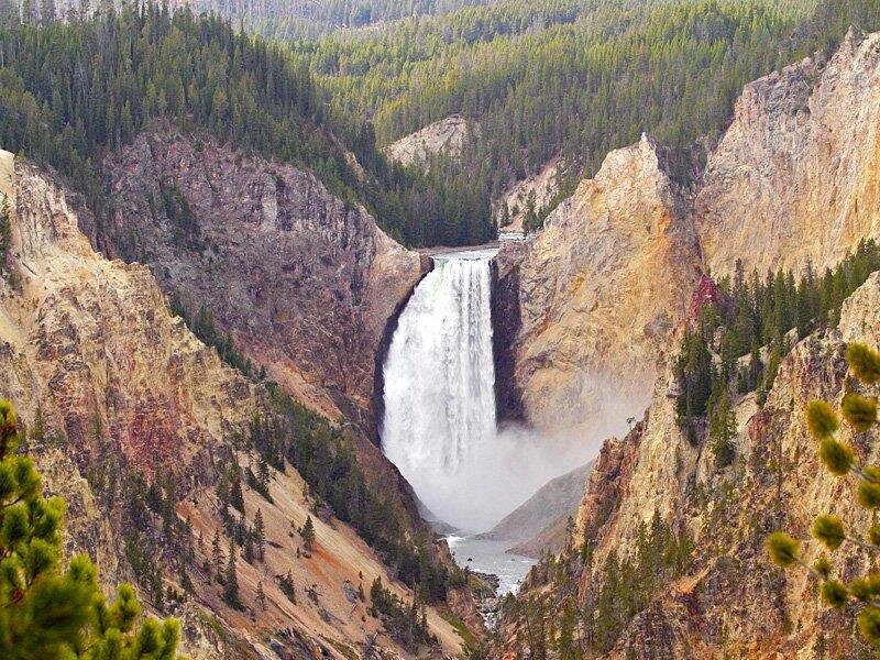 Yellowstone Waterfall — Green