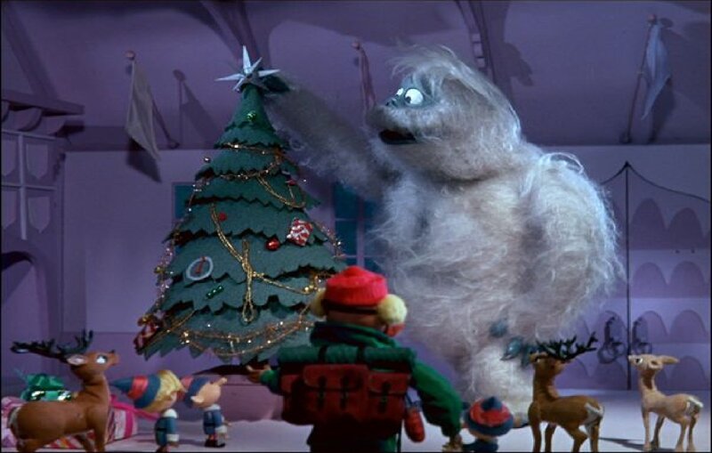 Yeti Decorating Tree