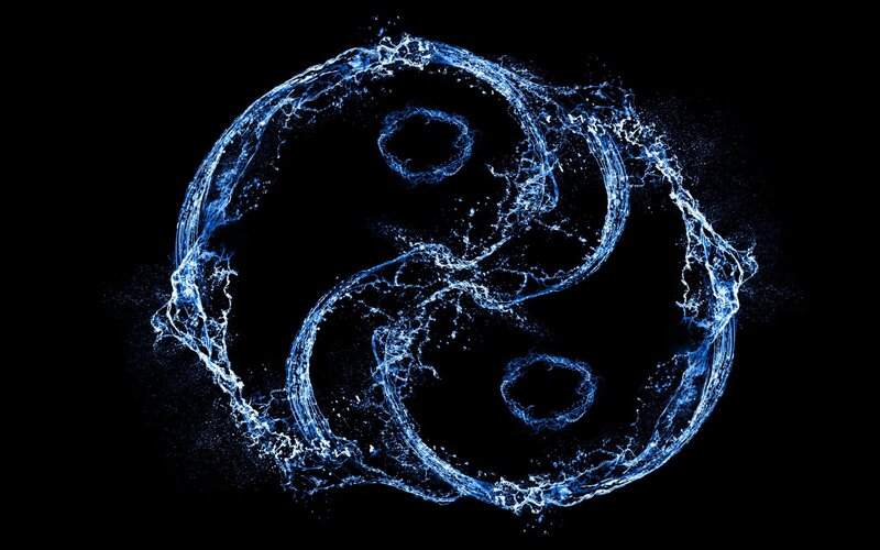Yin-yang Symbol Made of Water — Blue, Dramatic