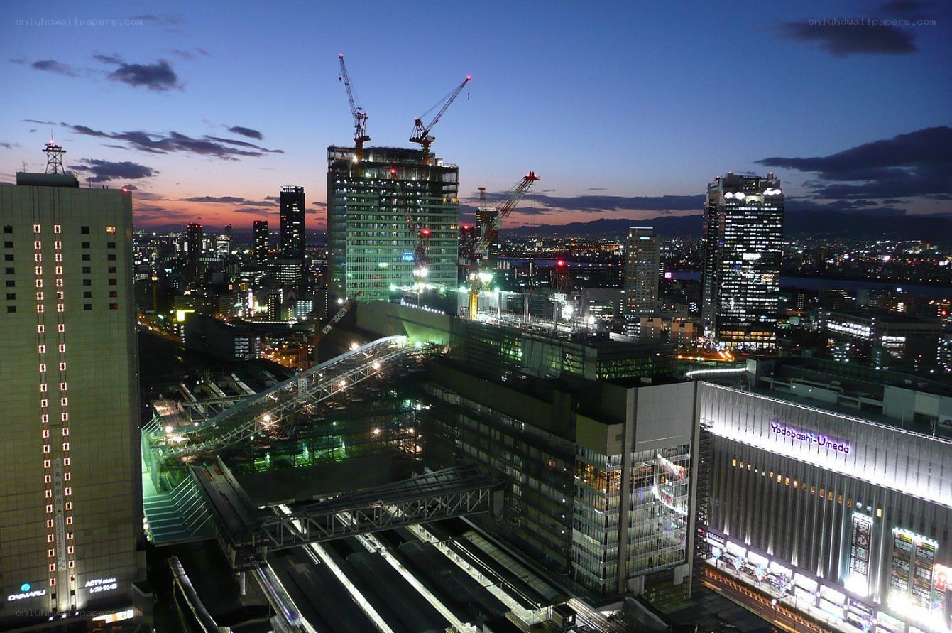 Yodobashi-Umeda at dusk