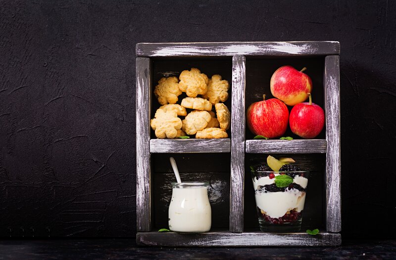 Yogurt Parfait with Apples