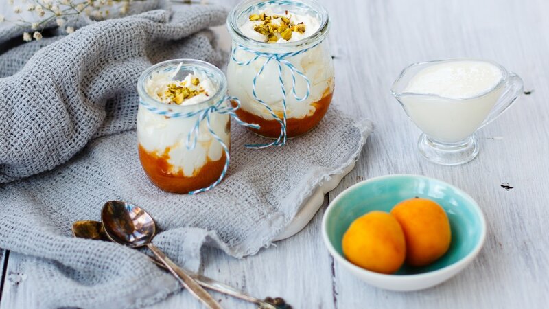 Yogurt Parfaits with Apricots