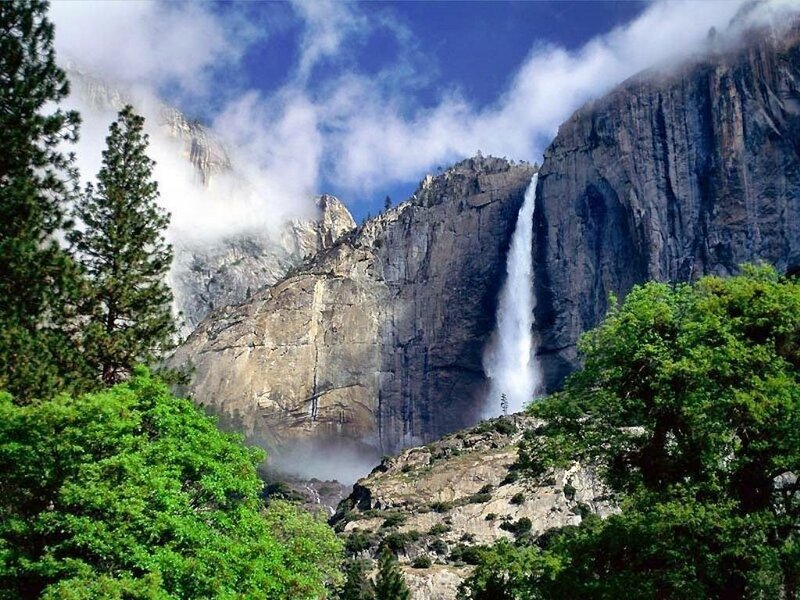Yosemite Falls — Green
