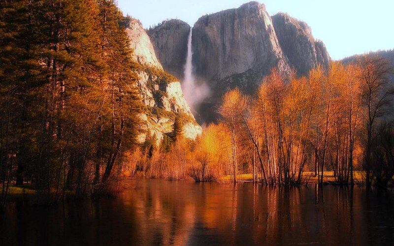 Yosemite Falls in Autumn