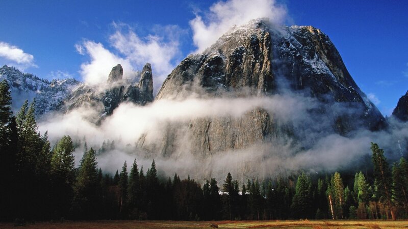 Yosemite Mountain Range — Blue