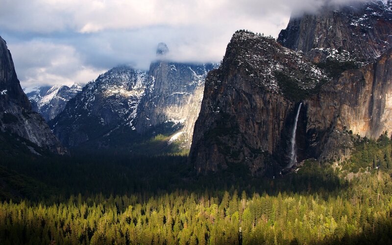 Yosemite National Park — Green, Dramatic