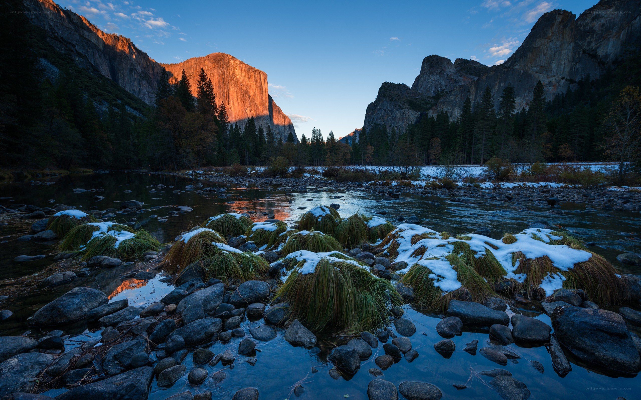 Yosemite valley at dawn