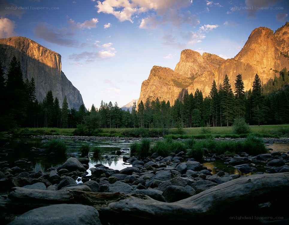 Yosemite valley at sunset