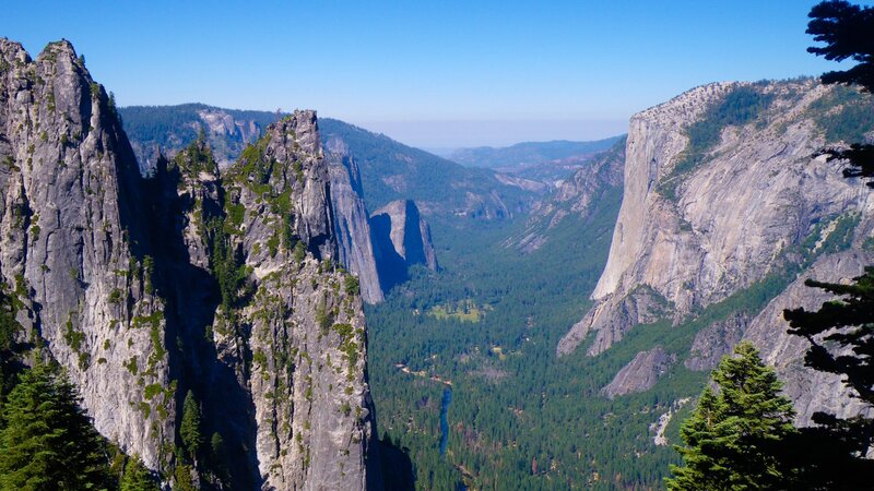 Yosemite Valley Cliffs