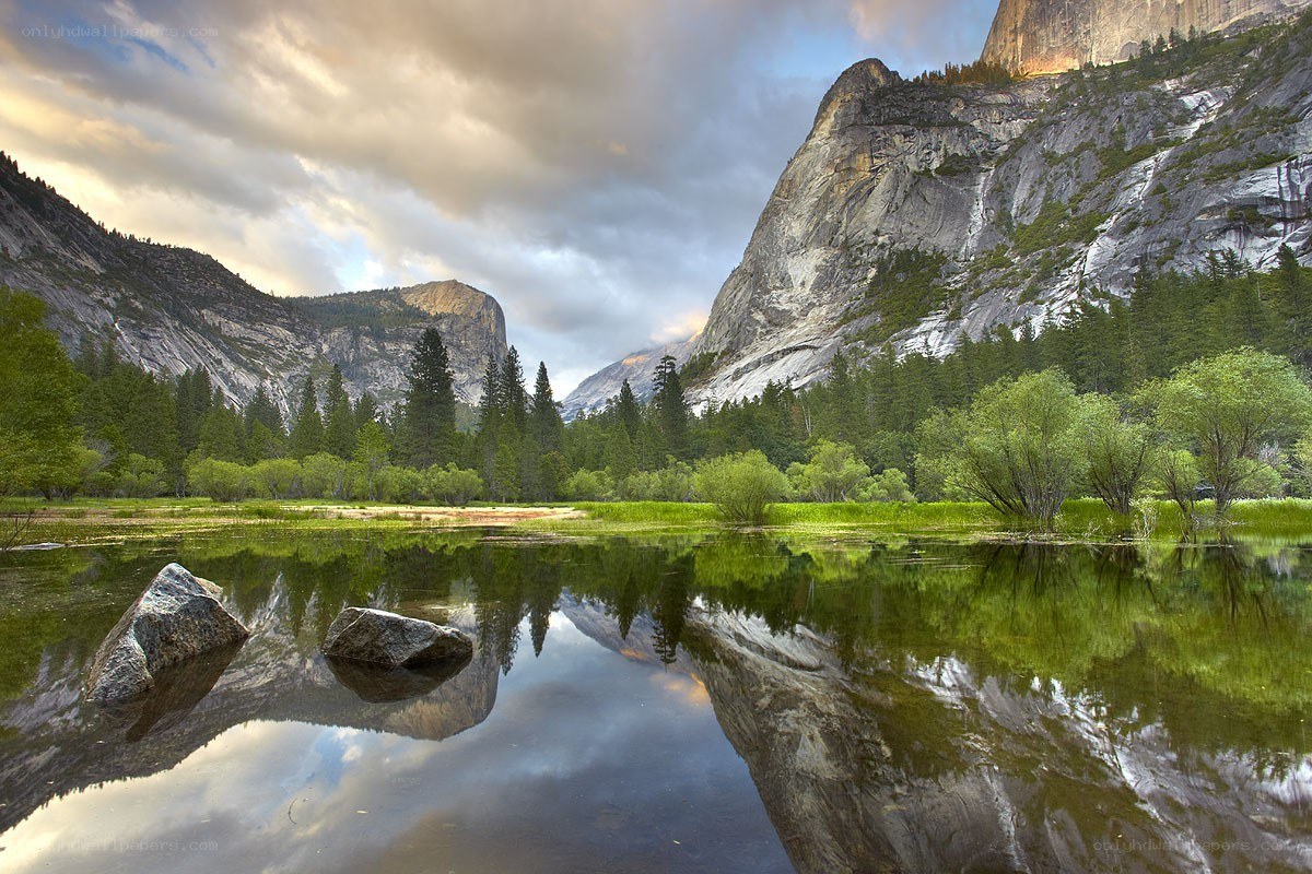Yosemite valley landscape