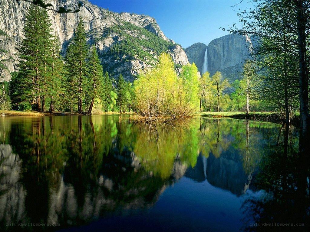 Yosemite waterfall reflection