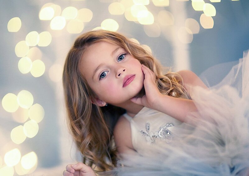 Young Girl in Dress — White, Dreamy, Night