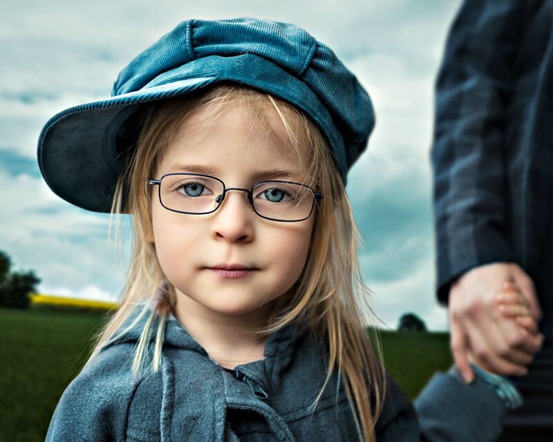 Young Girl in Hat — Blue