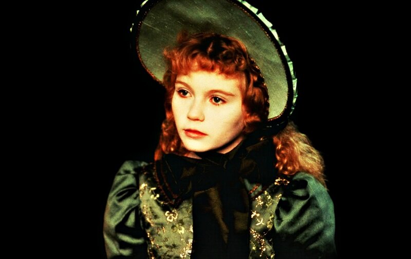 Young Girl in Hat — Green, Dramatic