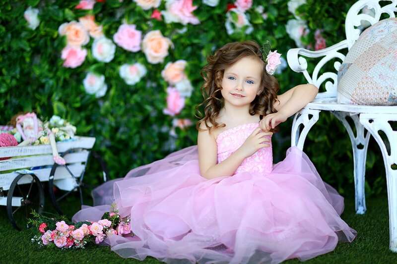 Young Girl in Pink Dress — Serene, Afternoon
