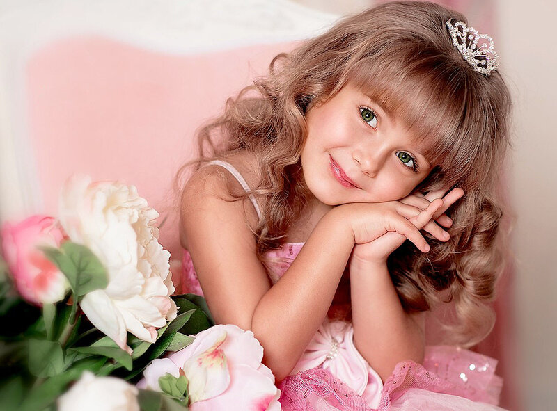 Young Girl in Pink Dress — Sweet