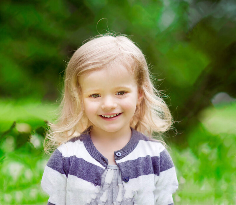 Young Girl Smiling — Green, Happy